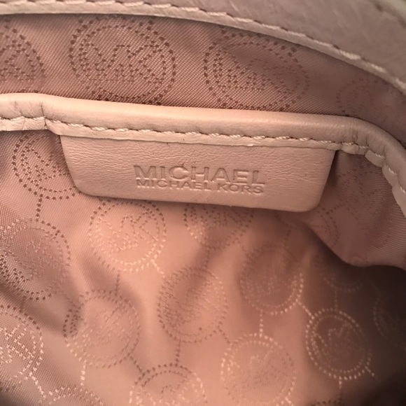 Michael Kors Waverly Purse - Picture 7 of 10